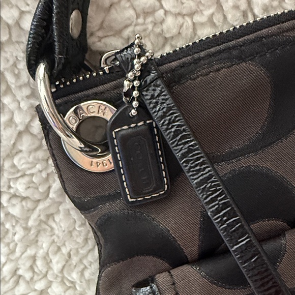 Coach Black and Brown Signature Shoulder Bag - Picture 2 of 4